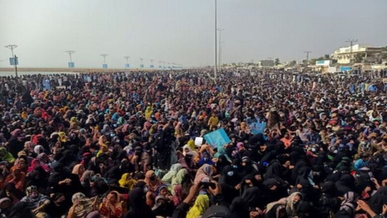 பாகிஸ்தானிடமிருந்து சுதந்திரம் பெறுவதாக பலுசிஸ்தான் தலைவர் அறிவித்தார்.