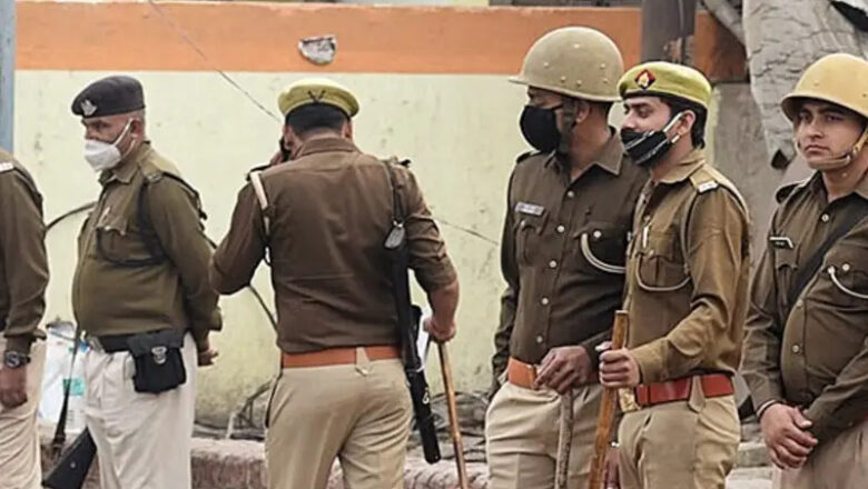 உத்திர பிரதேசத்தில் கிராம மக்களால் கூகிள் மேப்ஸ் குழு தாக்கப்பட்டது.