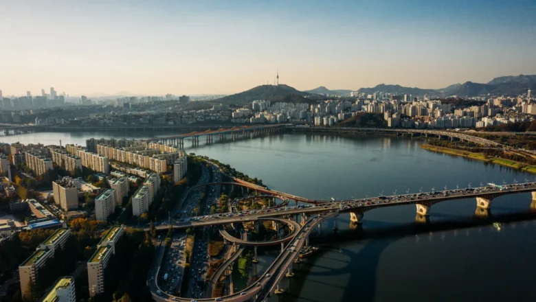 டொனால்ட் டிரம்ப் நேற்றிரவு அதிக வரிகள் விதிப்பதாக தென் கொரியாவை மிரட்டியதின் விளைவு!