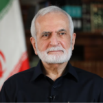 தாக்குதலில் காயமடைந்த மூத்த ஈரானிய தலைவர் கமல் கர்ராஸி காலமானார்.