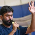 வாங்சுக் உண்ணாவிரதத்தை முடித்ததை வரவேற்ற அபிஜித் தீப்கே.