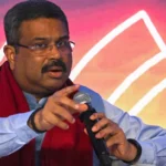 தீவிர மாணவர் போராட்டங்களுக்கு மத்தியில் தர்மேந்திர பிரதான் பதவி விலகினார்.