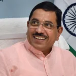 புதிய கல்வி அமைச்சர் பிரல்ஹாத் ஜோஷியின் கல்விப் பயணம்.