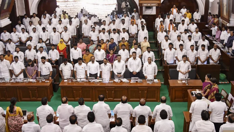 தமிழக சட்டப்பேரவையில் ஆகஸ்ட் 20: எம்.எல்.ஏ.க்களுக்கு கார் முதல் ஊழல் கோப்புகள் வரை!