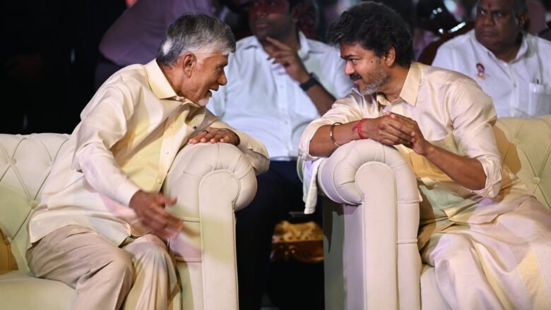 சந்திரபாபு நாயுடுவைச் சந்தித்தார் விஜய் – நதிநீர் இணைப்புத் திட்டத்திற்கு ஆதரவு!